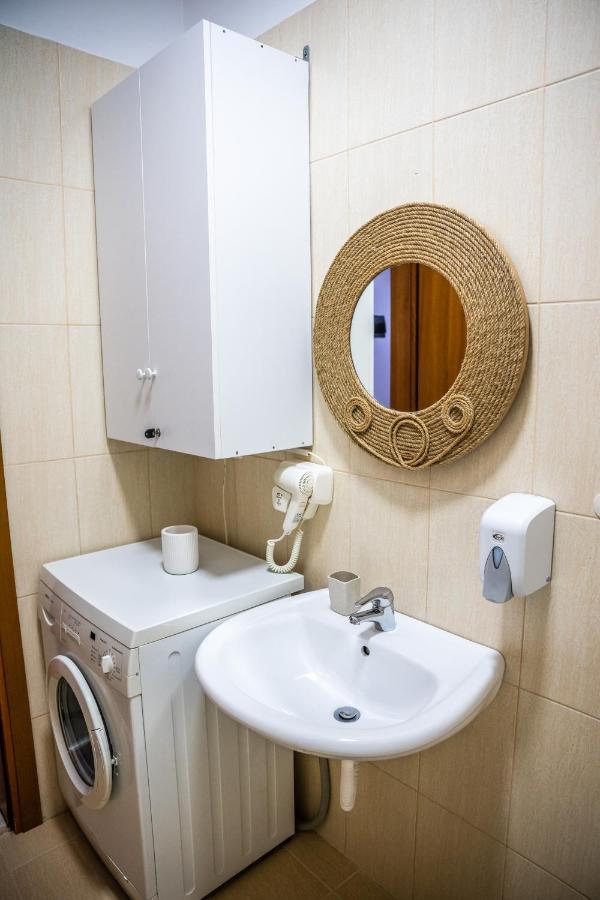 Vibe Studio Apartment Tirana Exteriör bild