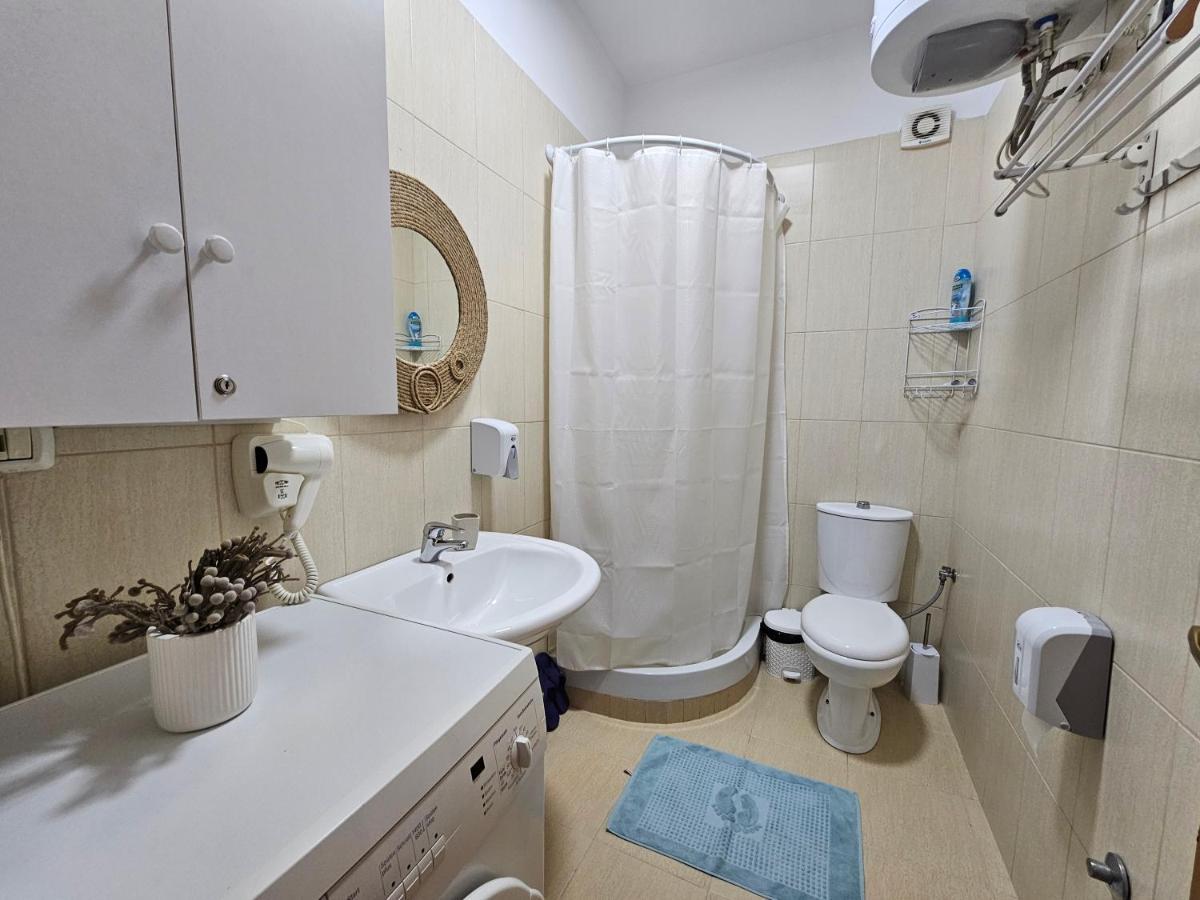 Vibe Studio Apartment Tirana Exteriör bild