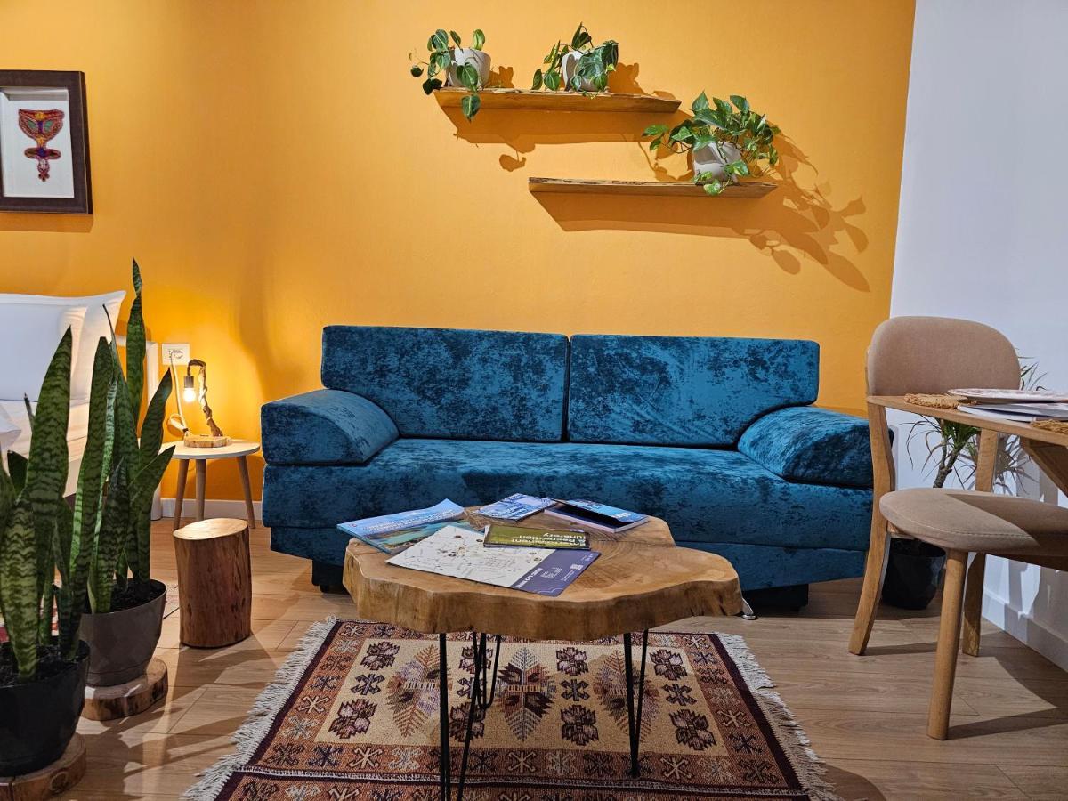 Vibe Studio Apartment Tirana Exteriör bild